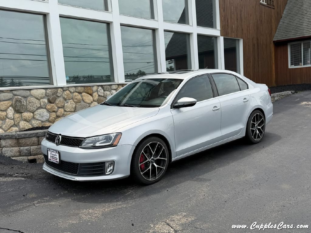 Used 2013 Volkswagen Jetta GLI Autobahn FWD image 1
