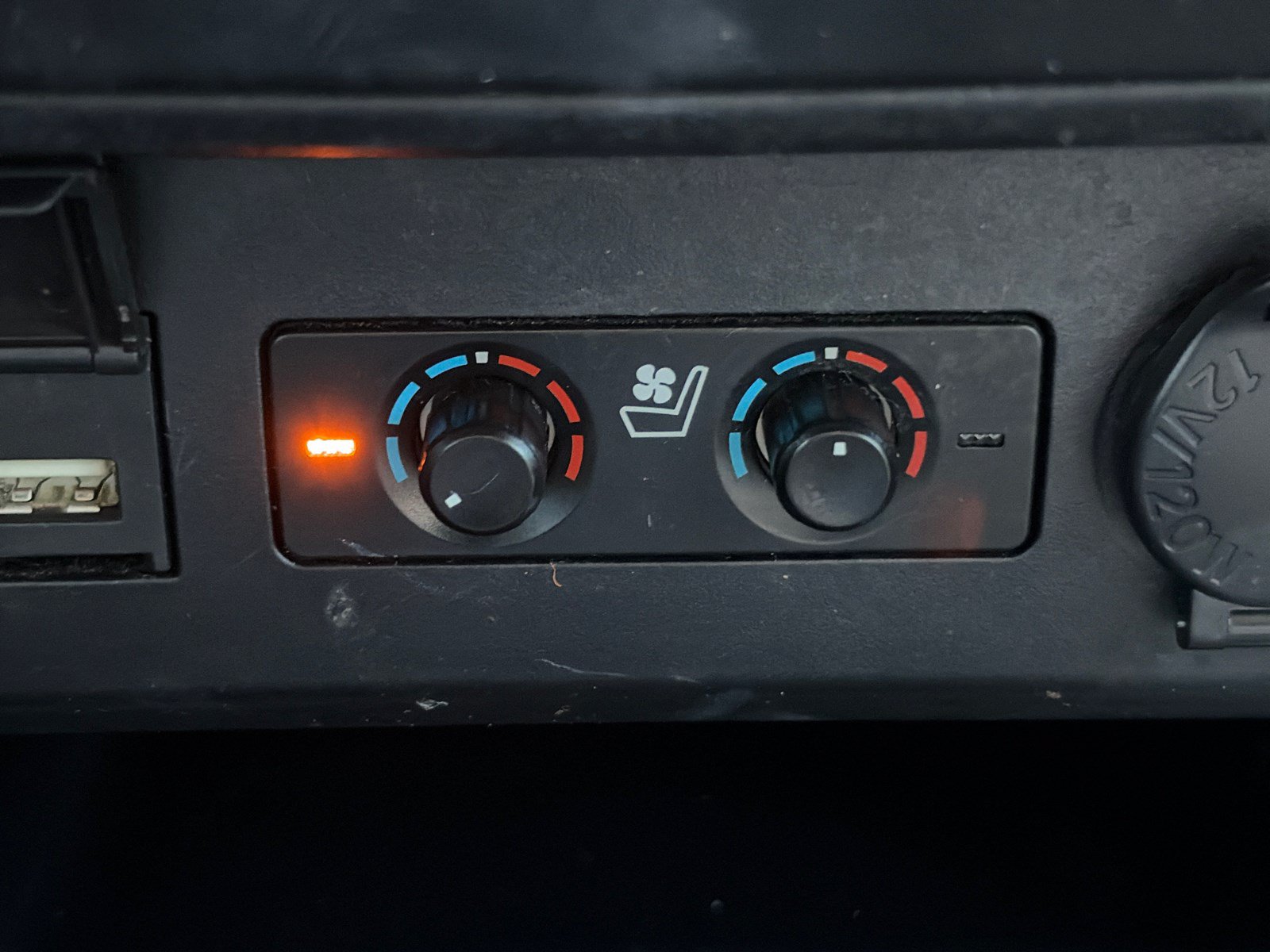 Used 2021 Toyota 4Runner Limited AWD/4WD image 32