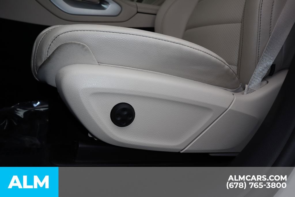 Used 2023 Mercedes-Benz GLE 450 4MATIC w/ AMG Line Exterior image 12