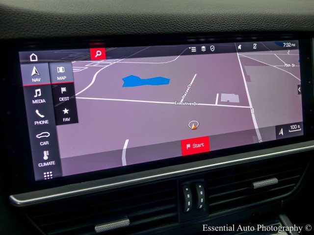 Used 2021 Porsche Cayenne Coupe image 21