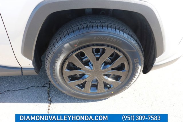 Used 2021 Toyota RAV4 LE image 31