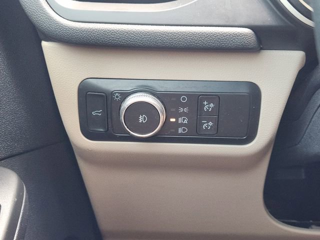 Used 2020 Ford Escape SEL FWD image 23