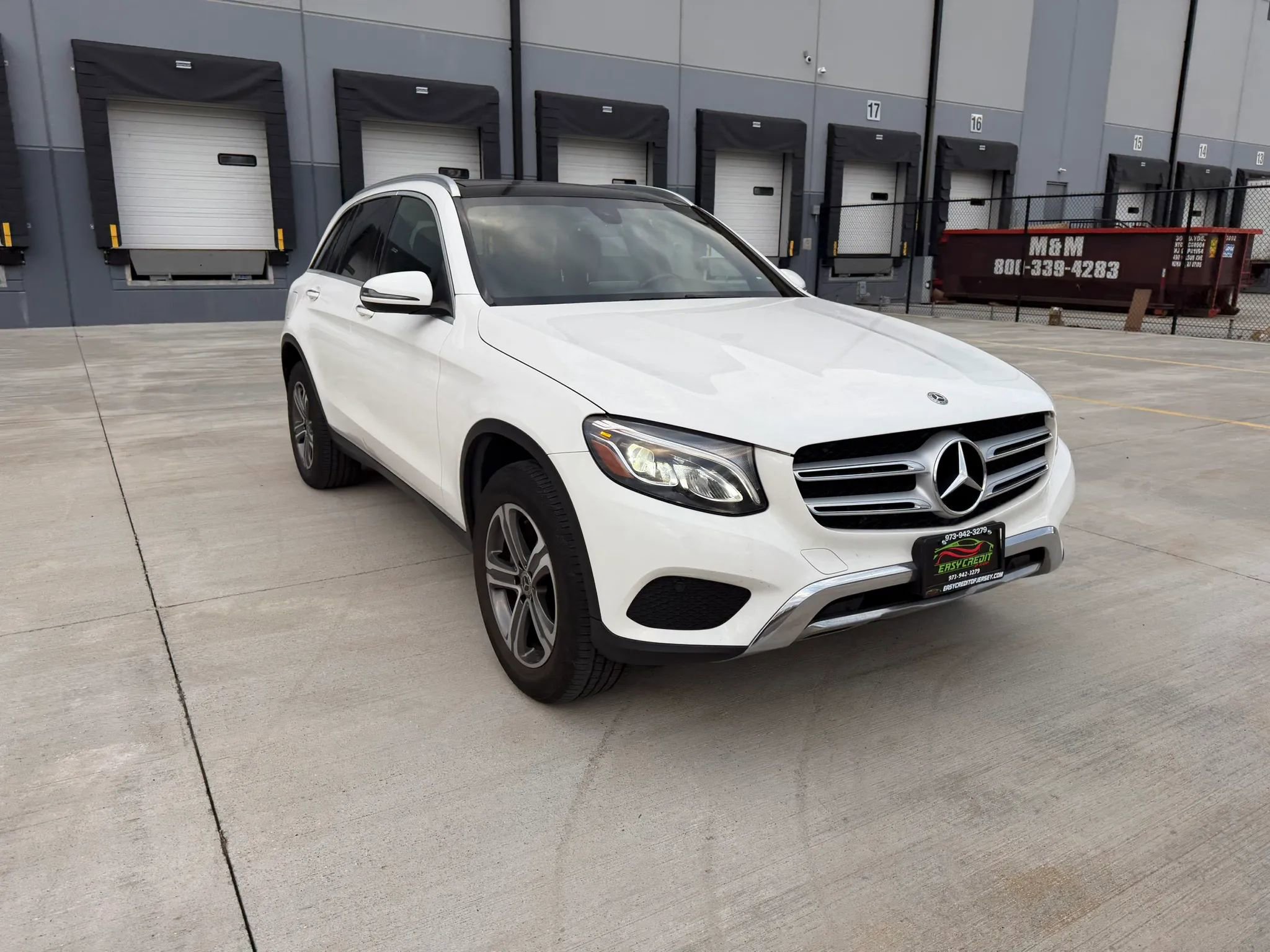 Used 2019 Mercedes-Benz GLC 300 4MATIC image 19