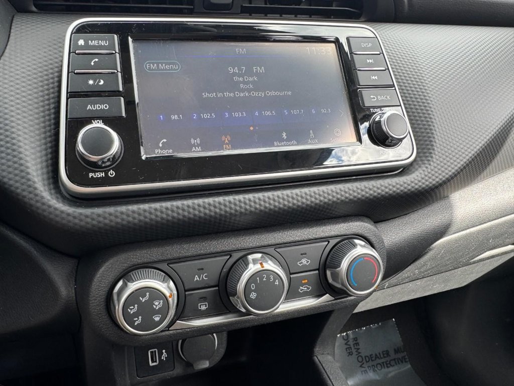 Used 2022 Nissan Kicks S FWD image 19