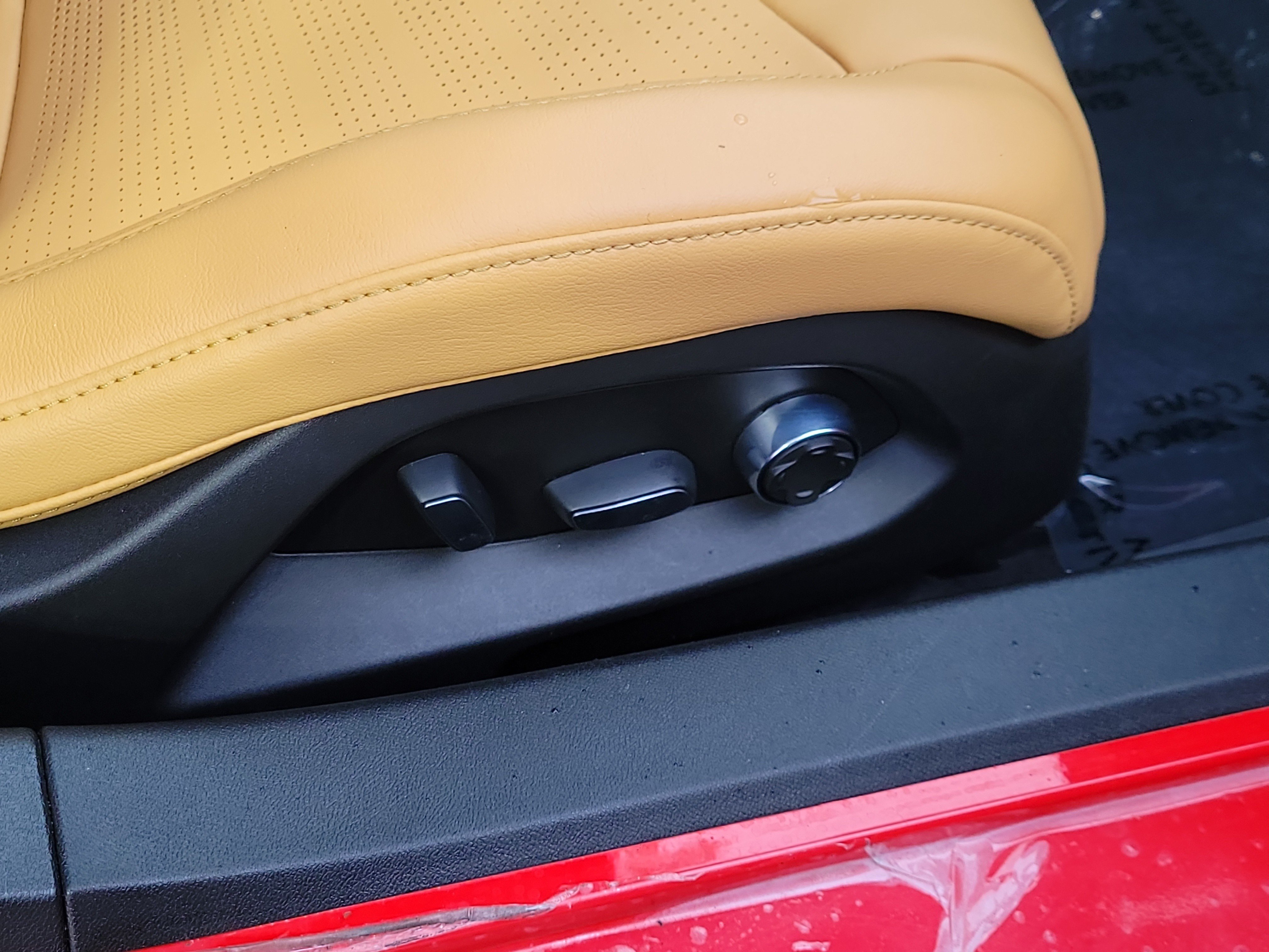 Used 2020 Chevrolet Corvette Stingray Preferred Cpe w/ 2LT Preferred Equipment Group RWD image 9