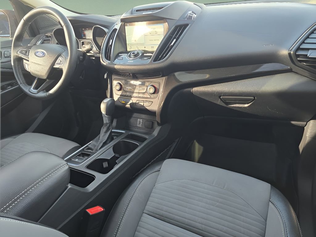 Used 2017 Ford Escape Titanium image 25