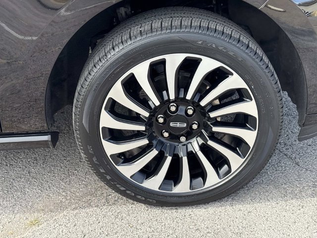 Certified 2024 Lincoln Navigator Black Label AWD/4WD image 9