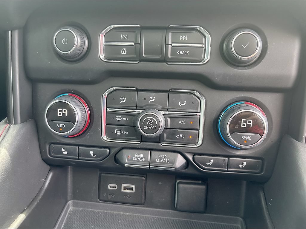 Used 2024 Chevrolet Tahoe RST w/ Luxury Package AWD/4WD image 23