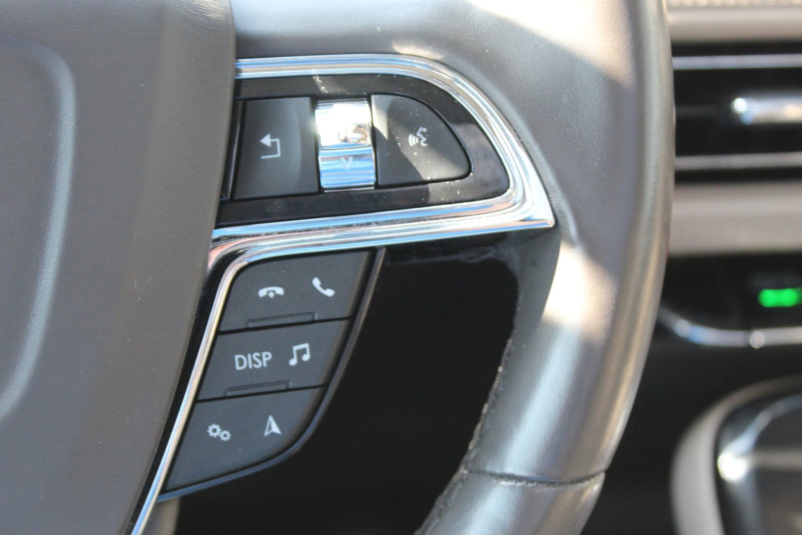 Used 2023 Lincoln Nautilus Reserve w/ Monochromatic Package AWD/4WD image 25