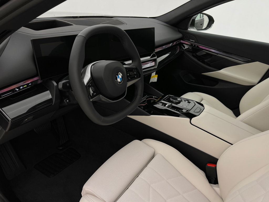 Used 2027 BMW 530i xDrive w/ Premium Package AWD/4WD image 9