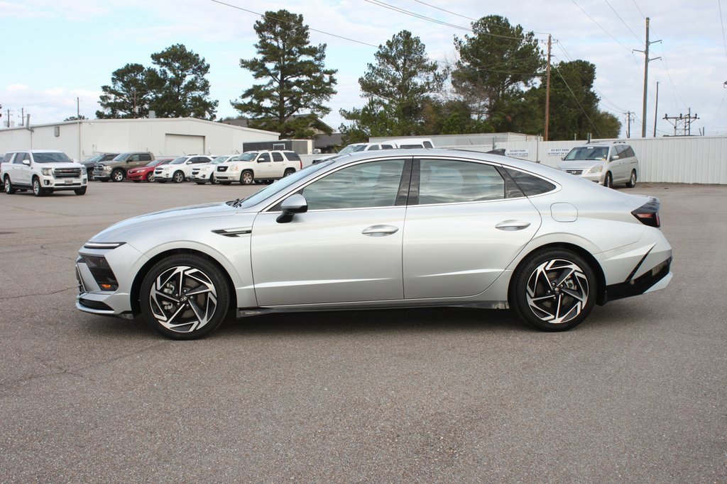 Used 2024 Hyundai Sonata SEL w/ Convenience Package image 5