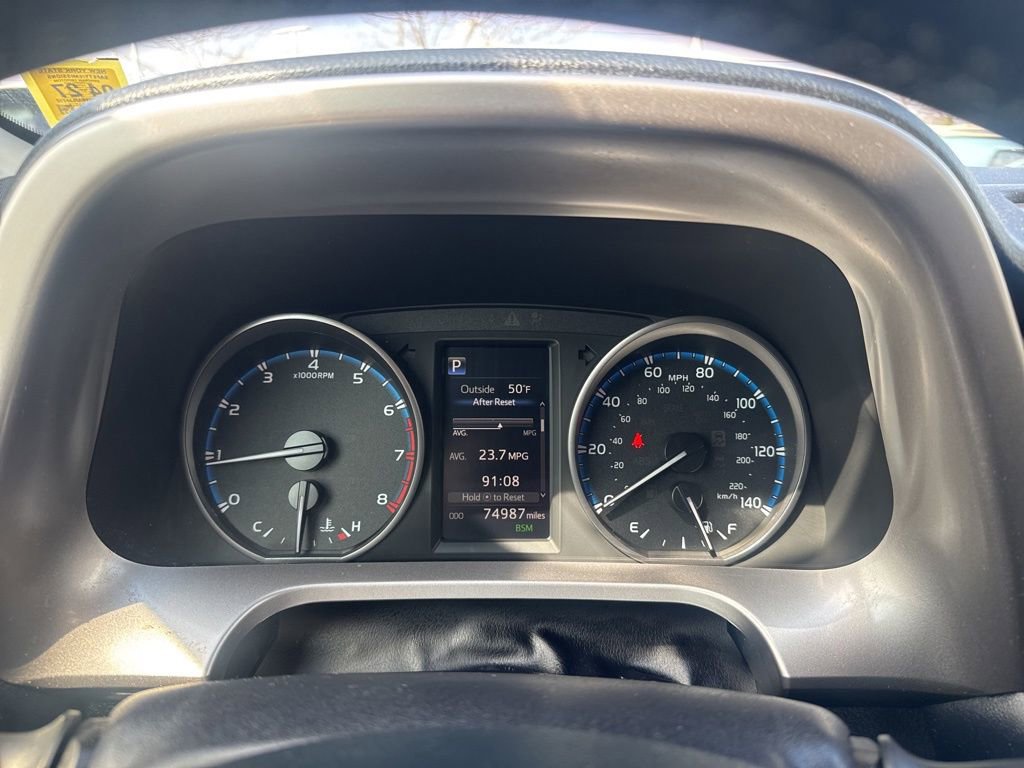 Used 2018 Toyota RAV4 XLE w/ Plus Extra Value Package image 27