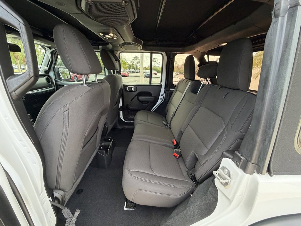Used 2023 Jeep Wrangler Sport S image 25