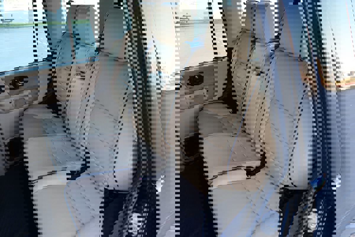 Used 2004 Land Rover Discovery SE image 45