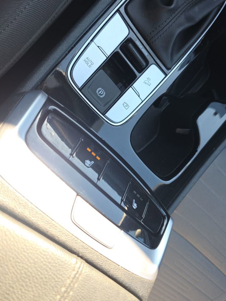 Used 2022 Hyundai Santa Cruz SEL image 28