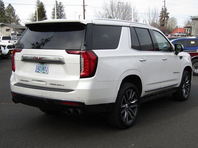 Used 2021 GMC Yukon Denali w/ Denali Premium Package AWD/4WD image 5