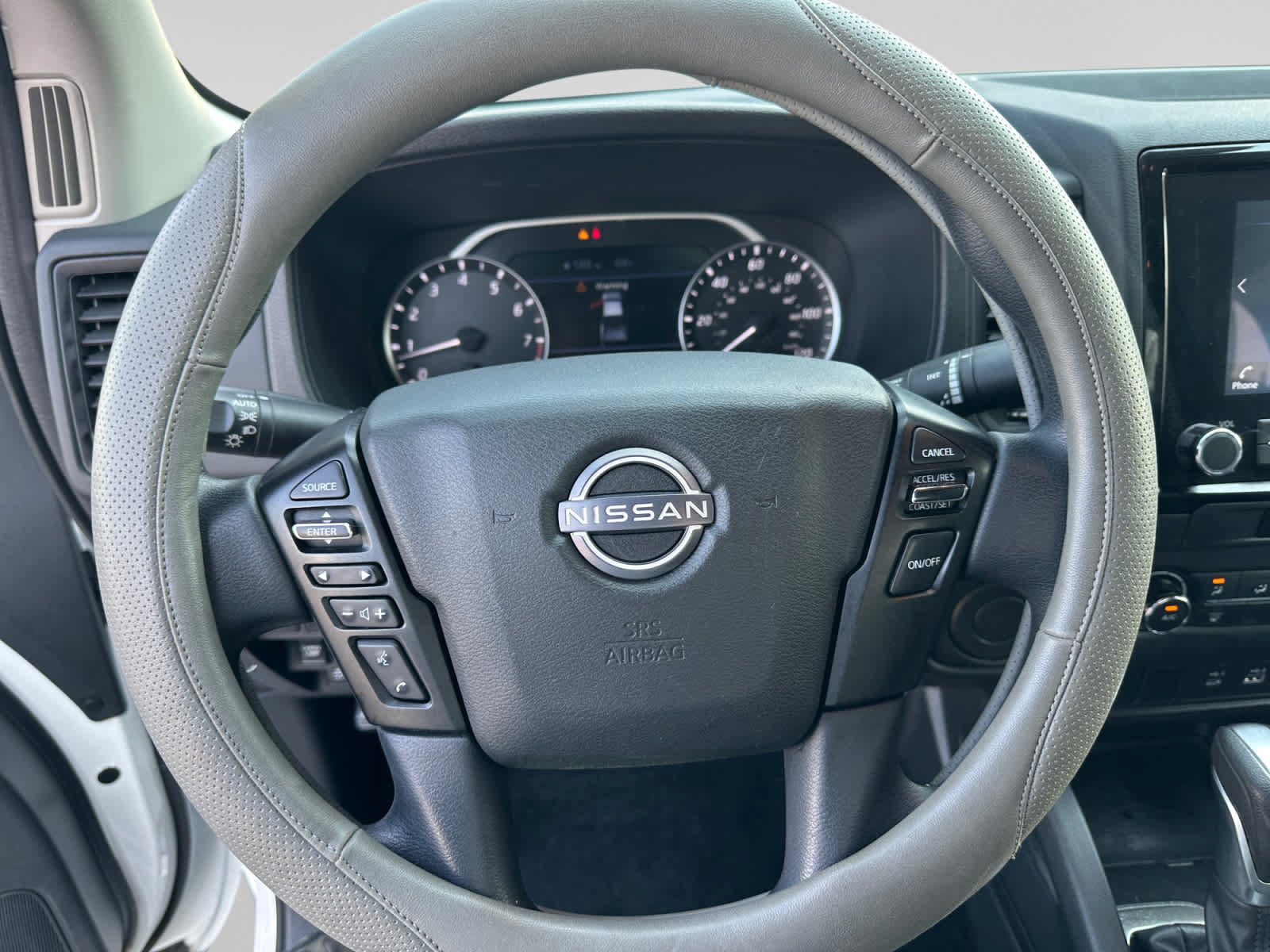 Used 2024 Nissan Frontier S w/ S Utility Package RWD image 13