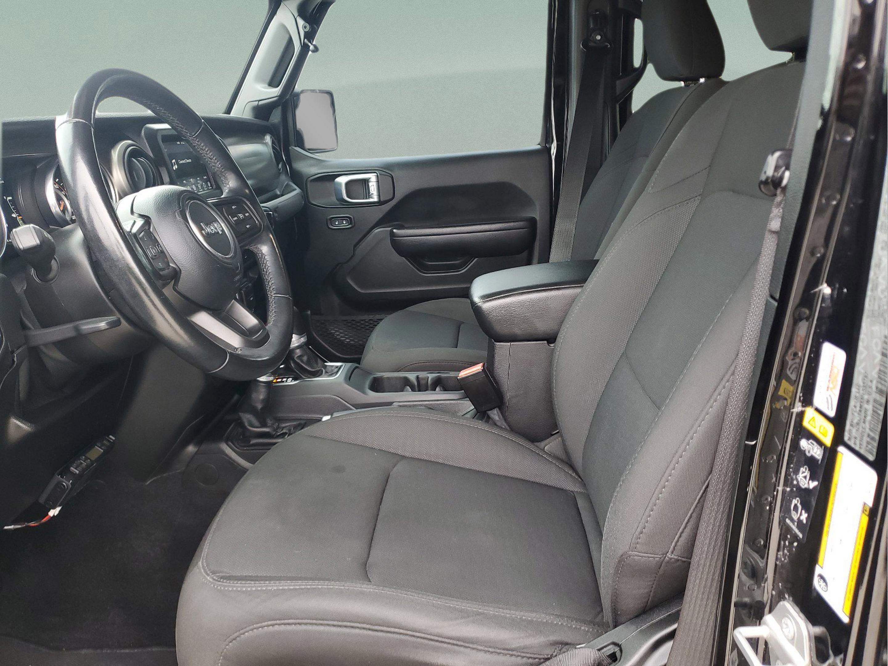 Used 2021 Jeep Gladiator Willys image 14