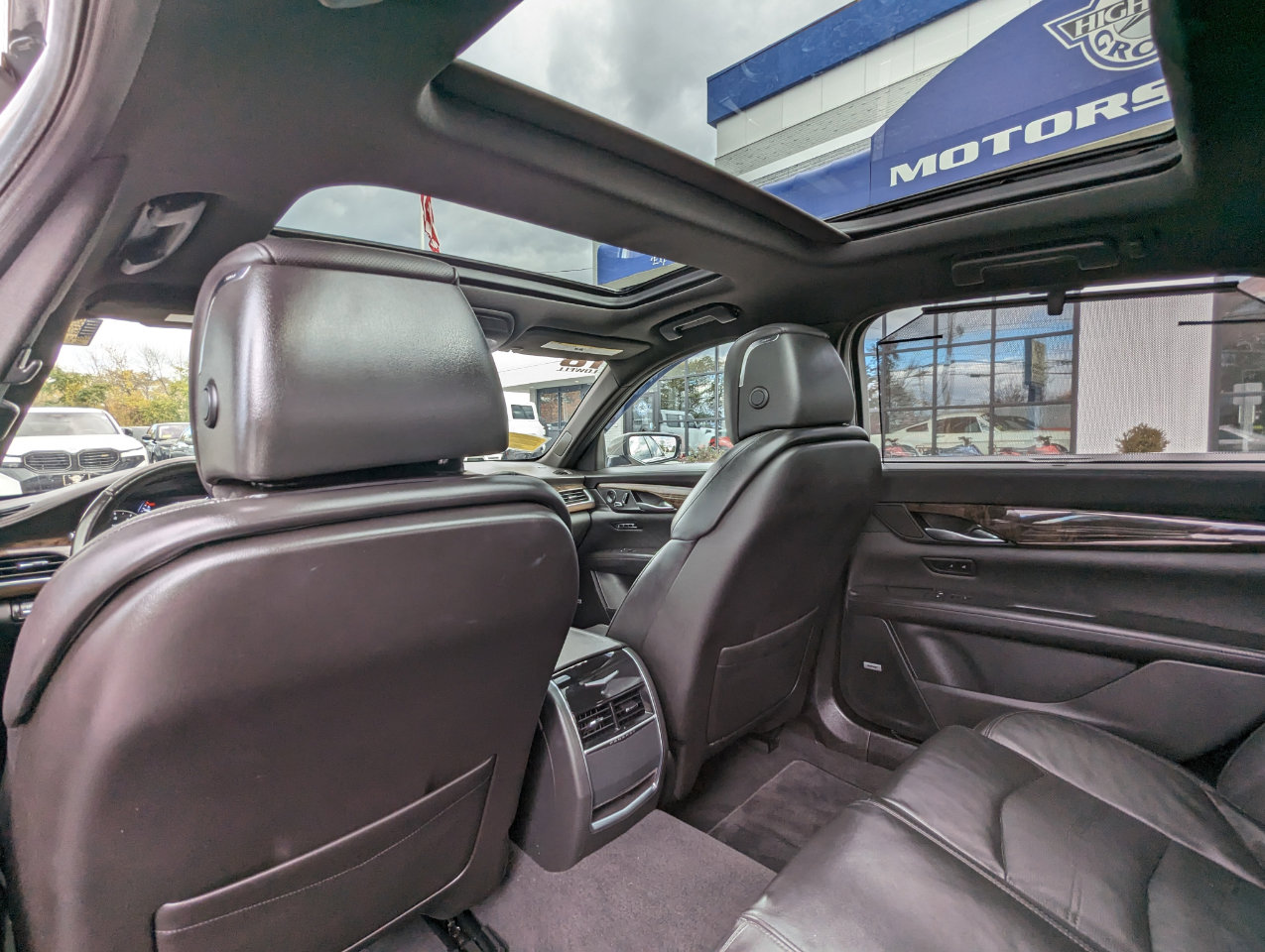 Used 2018 Cadillac CT6 Luxury image 39