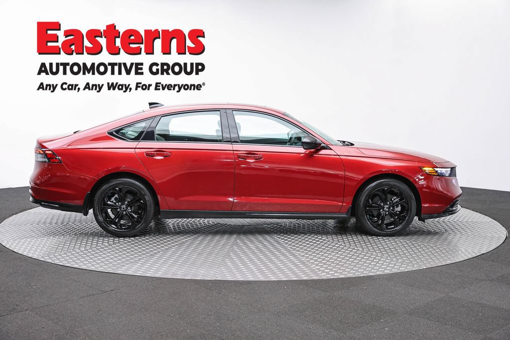 Used 2025 Honda Accord SE image 4