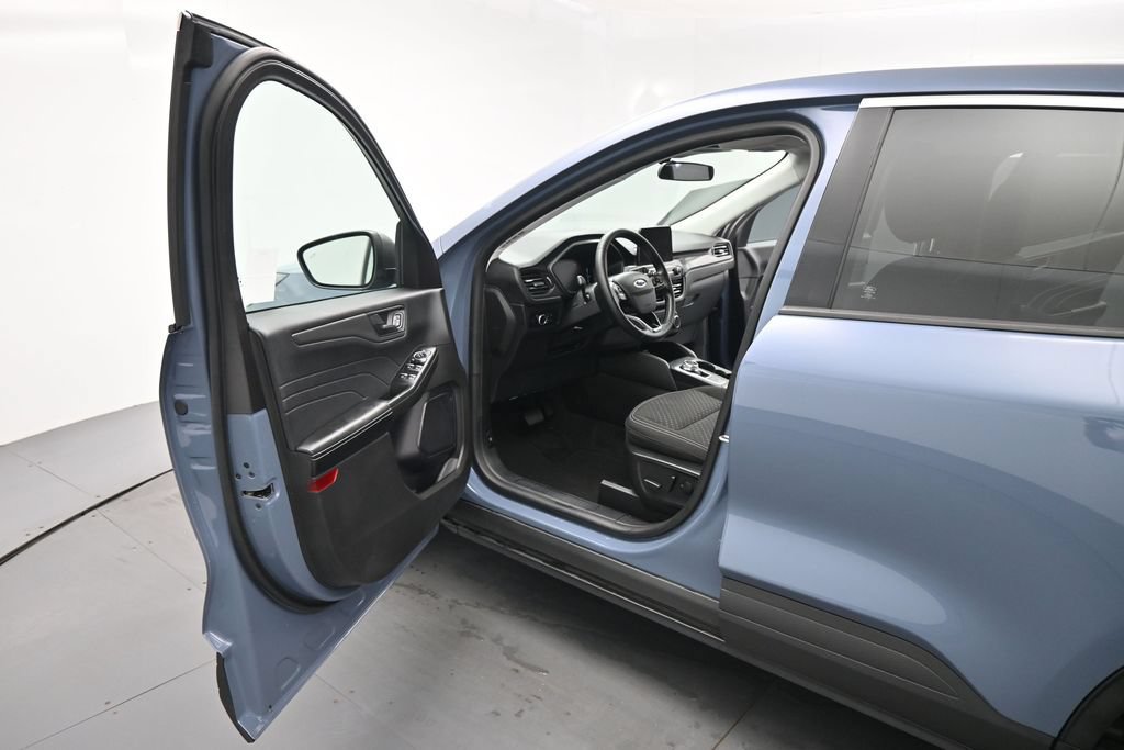 Certified 2023 Ford Escape Active FWD image 9