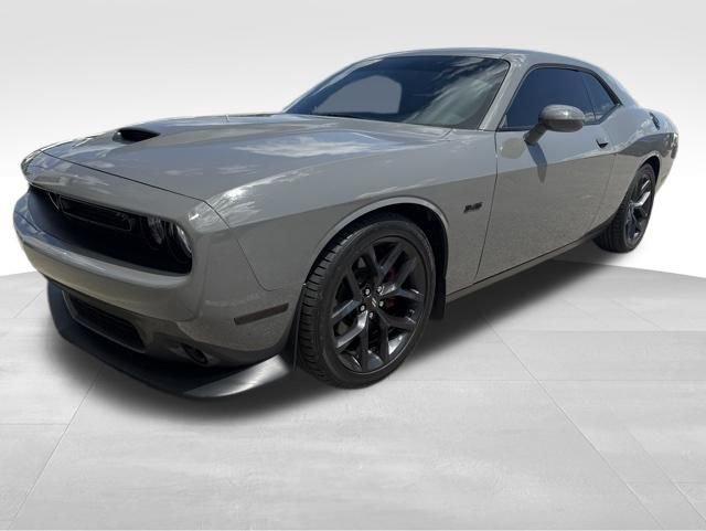 Used 2023 Dodge Challenger R/T w/ Blacktop Package RWD image 2