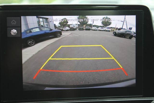 Used 2024 Kia Forte LXS w/ LXS Technology Package FWD image 6