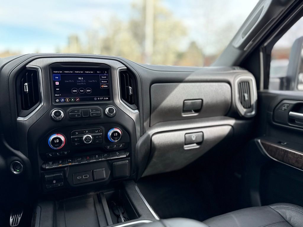 Used 2020 GMC Sierra 3500 Denali w/ Denali Ultimate Package AWD/4WD image 27