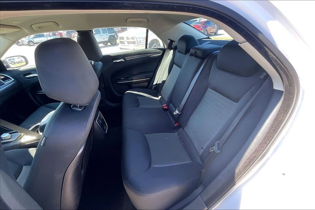 Used 2019 Chrysler 300 Touring w/ Sport Appearance Package image 22