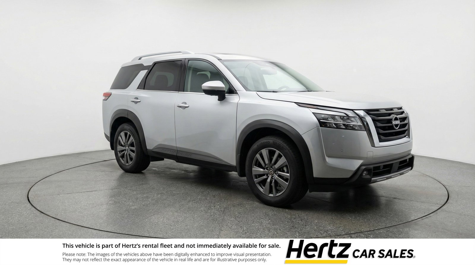 Used 2025 Nissan Pathfinder SV FWD image 1