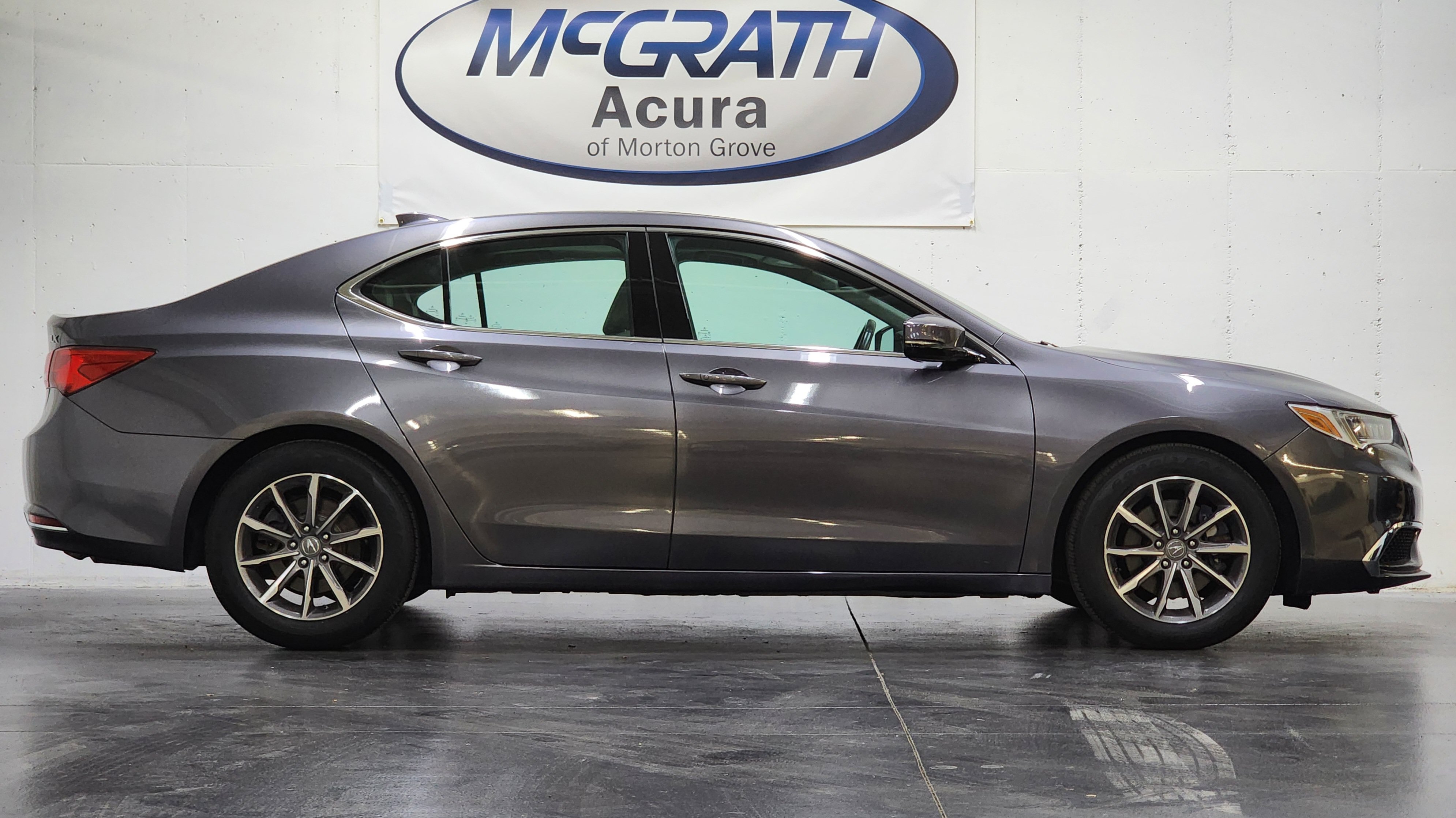 Used 2019 Acura TLX FWD image 5