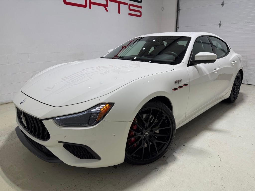 Used 2023 Maserati Ghibli Trofeo image 2
