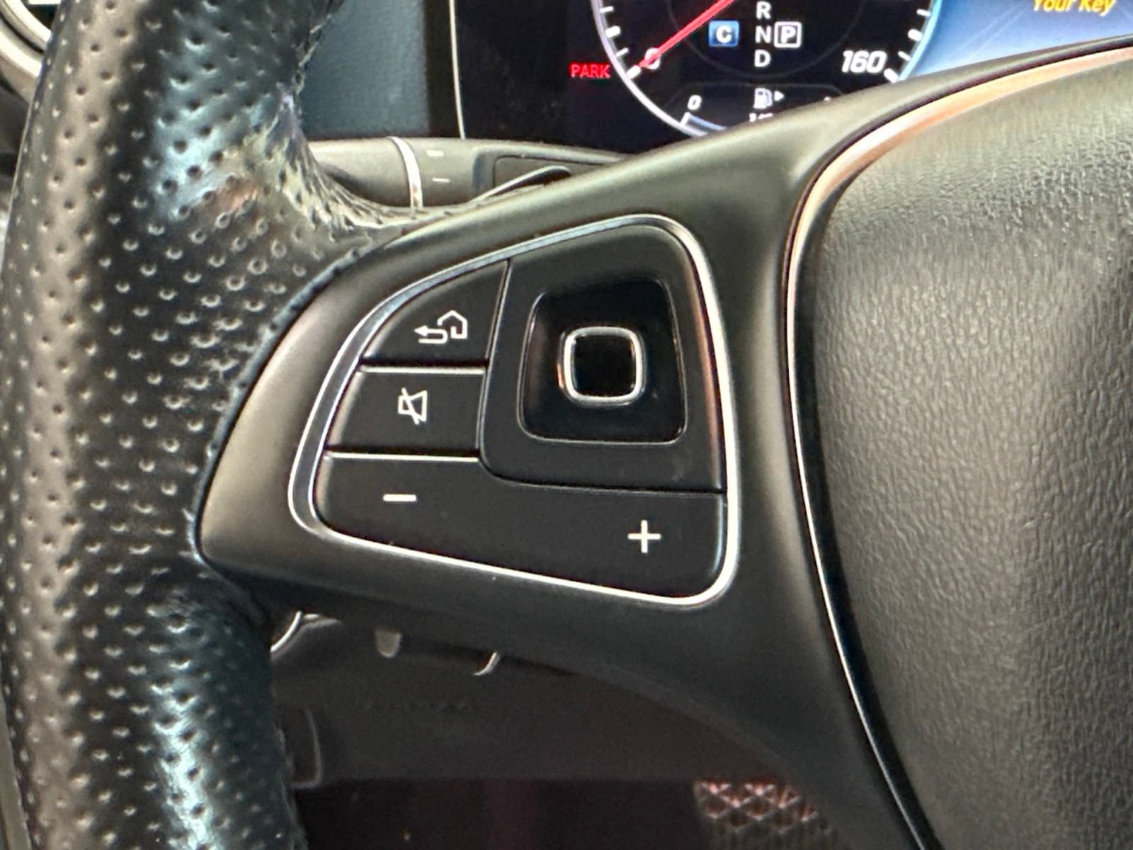 Used 2018 Mercedes-Benz E 300 image 24
