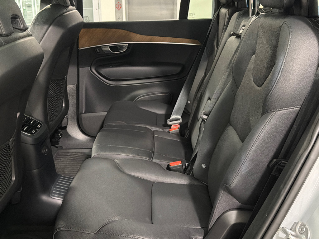 Certified 2024 Volvo XC90 T8 Plus w/ Protection Package Premier AWD/4WD image 22