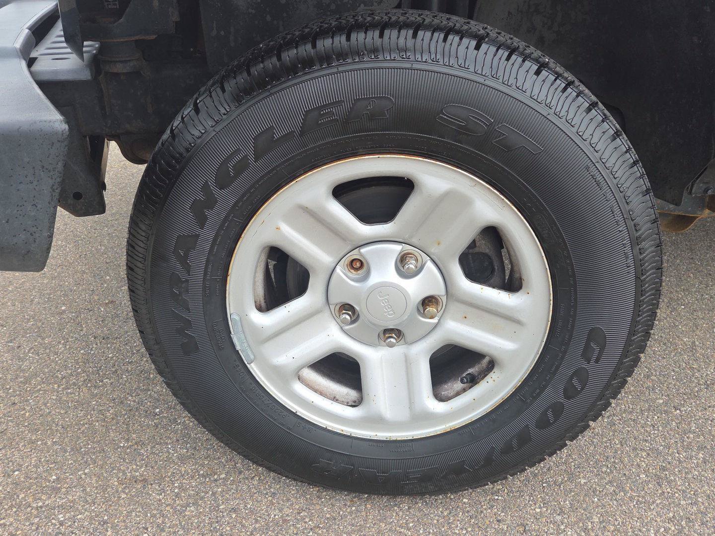 Used 2012 Jeep Wrangler Sport AWD/4WD image 10