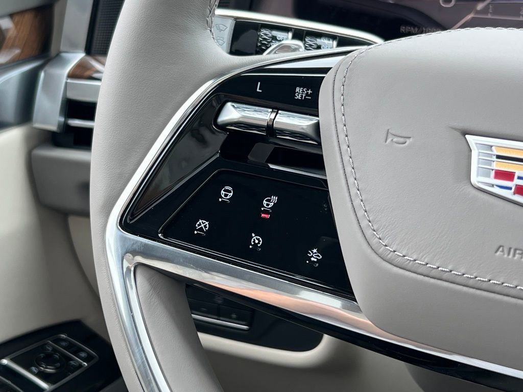 New 2026 Cadillac Escalade Platinum Luxury AWD/4WD image 40