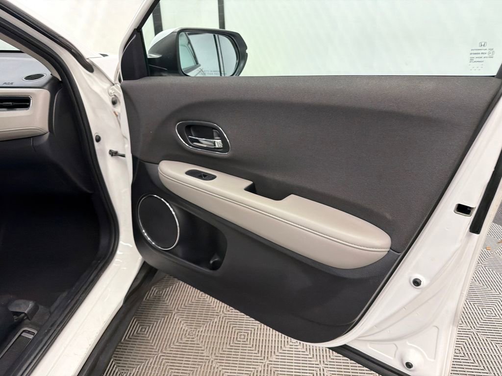 Used 2019 Honda HR-V EX image 15