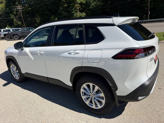 New 2026 Toyota Corolla Cross LE w/ Moonroof Package AWD/4WD image 6