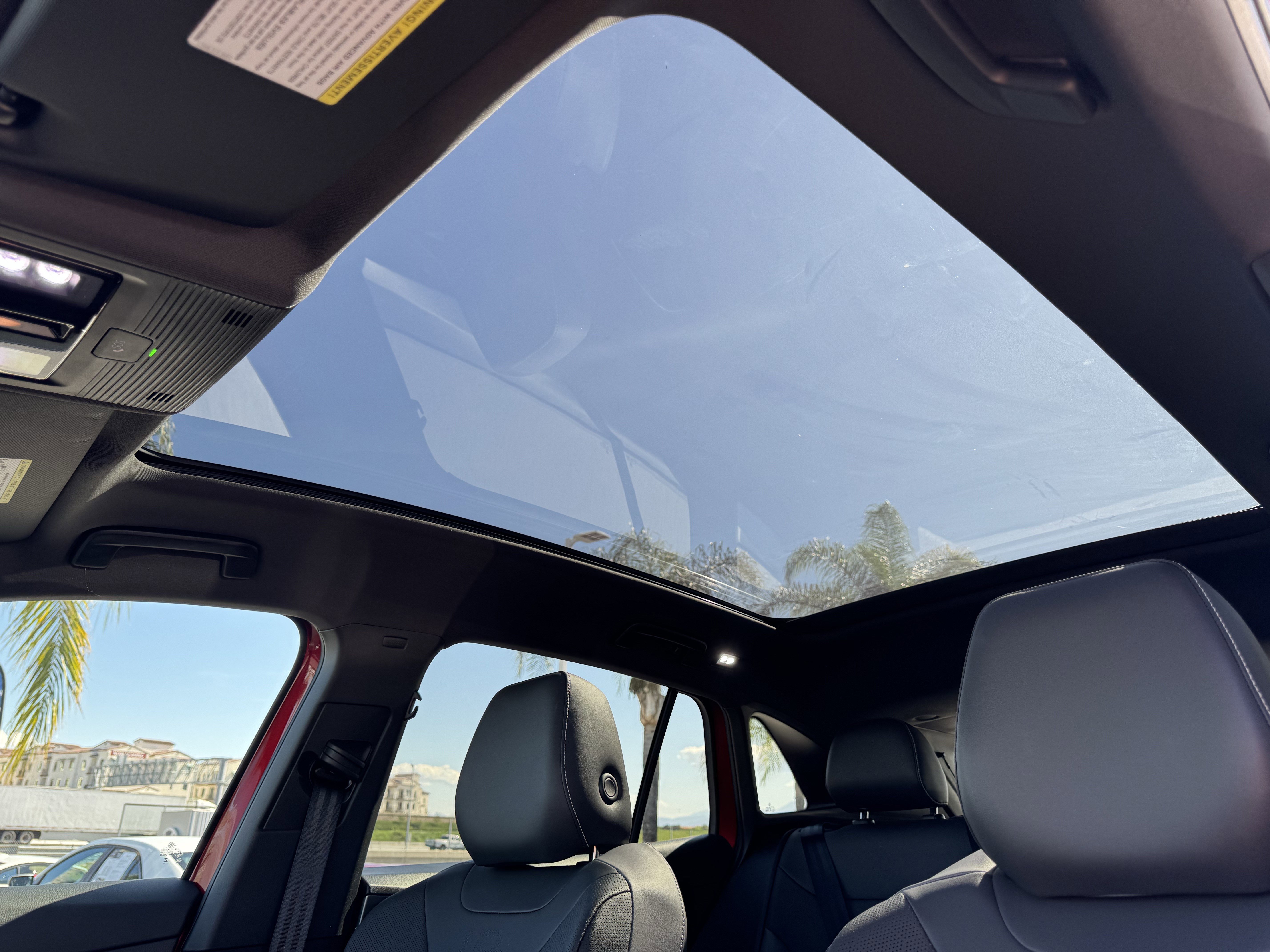 Certified 2025 Volkswagen ID.4 Pro S image 31