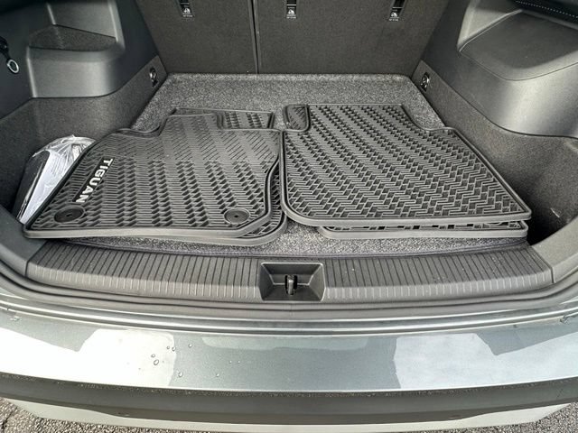 Certified 2025 Volkswagen Tiguan S w/ 18" Wheel Package AWD/4WD image 15