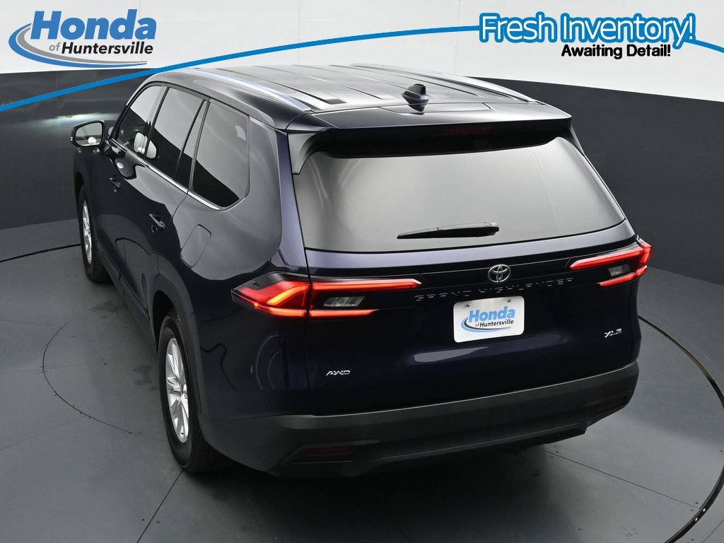 Used 2024 Toyota Grand Highlander AWD image 31