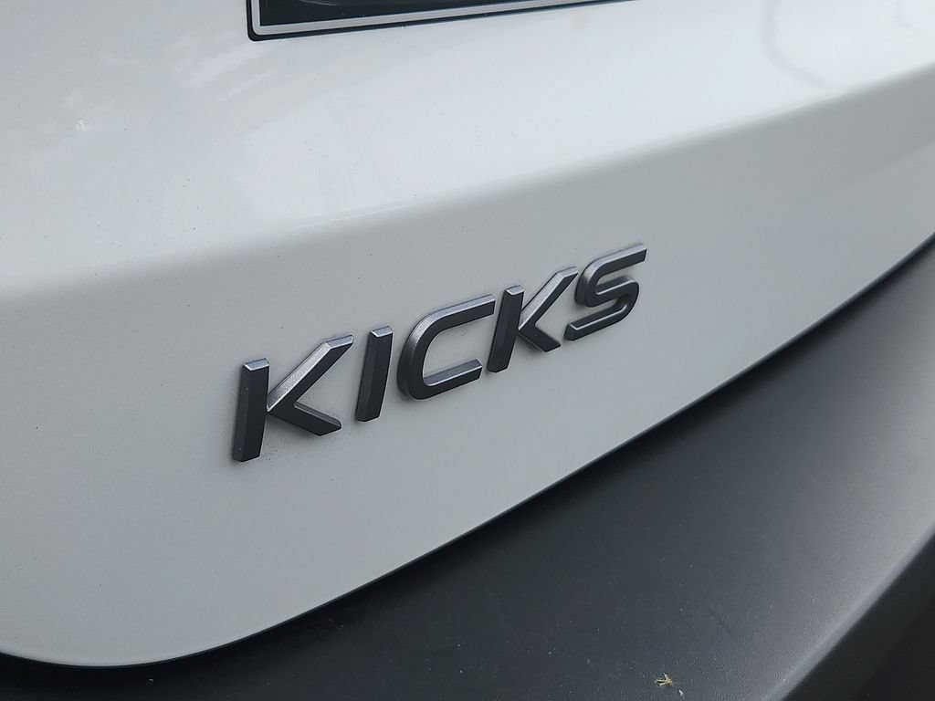 Certified 2025 Nissan Kicks SV AWD/4WD image 31