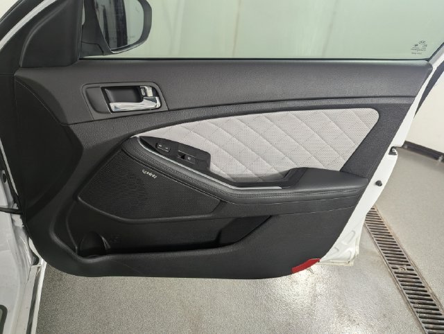 Used 2015 Kia Optima SX FWD image 21