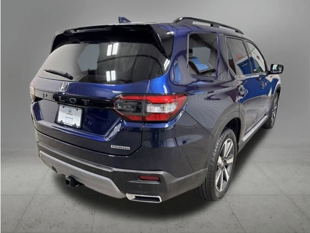 Certified 2025 Honda Pilot Touring image 6