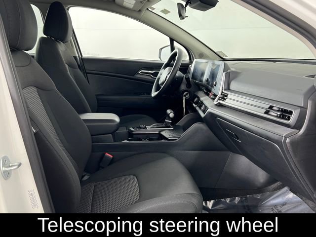 Used 2024 Kia Sportage LX image 11