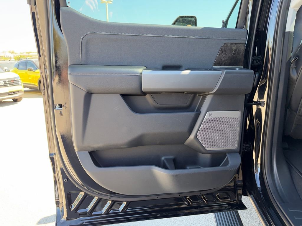 Used 2026 Ford F450 Lariat AWD/4WD image 28