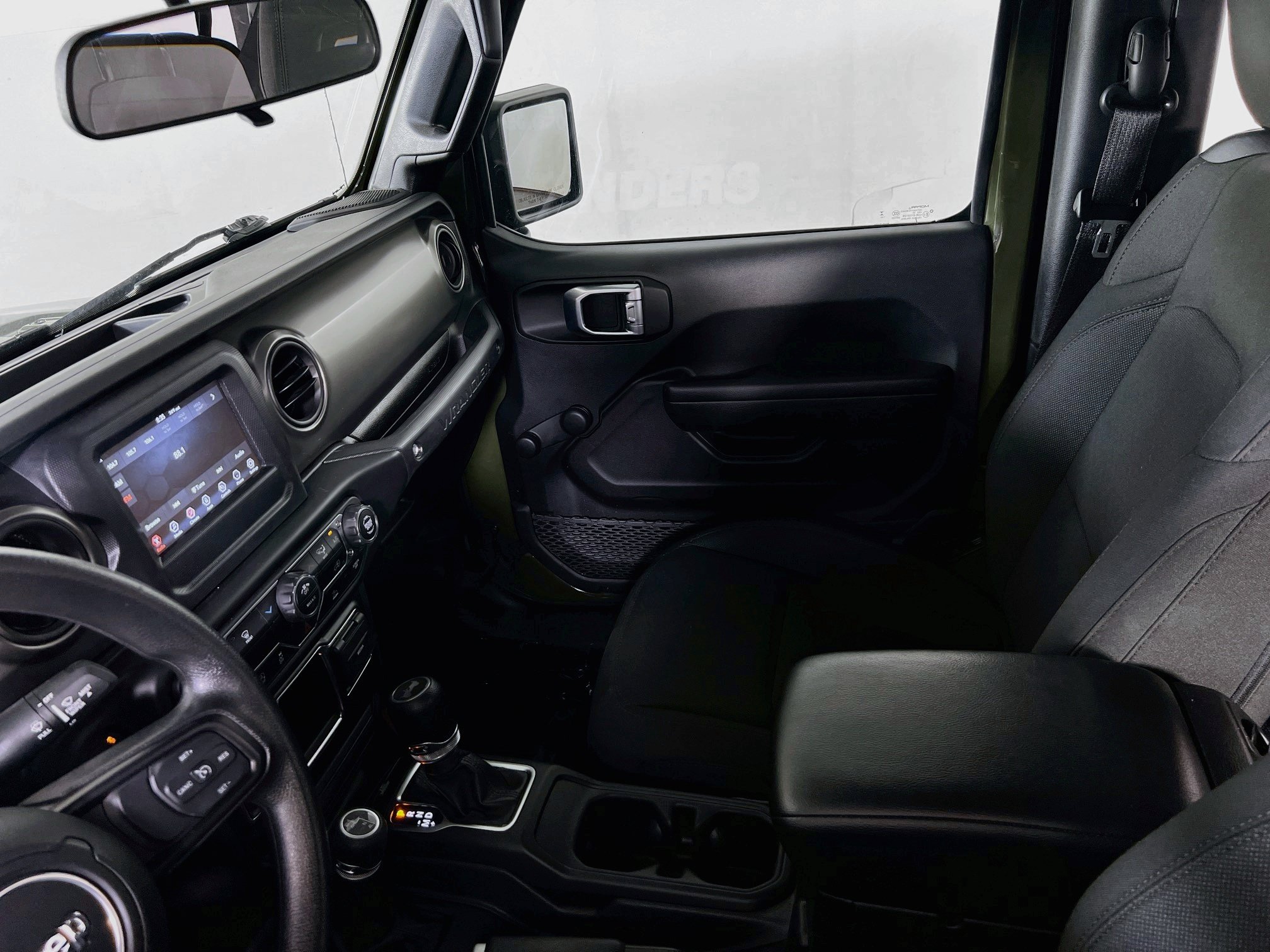 Used 2023 Jeep Wrangler Sport AWD/4WD image 21