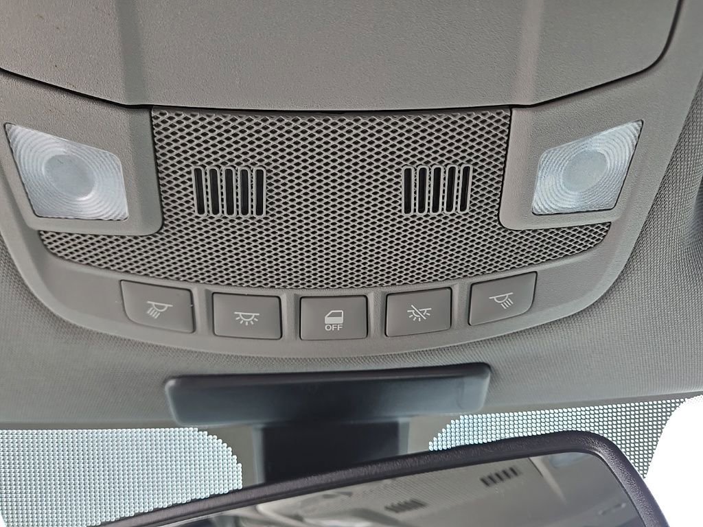 Used 2015 Ford F150 Lariat w/ Equipment Group 502A Luxury AWD/4WD image 39