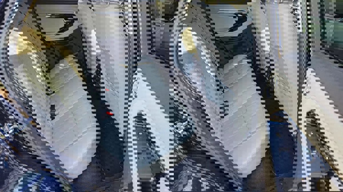 Used 2021 Land Rover Range Rover Evoque S image 44