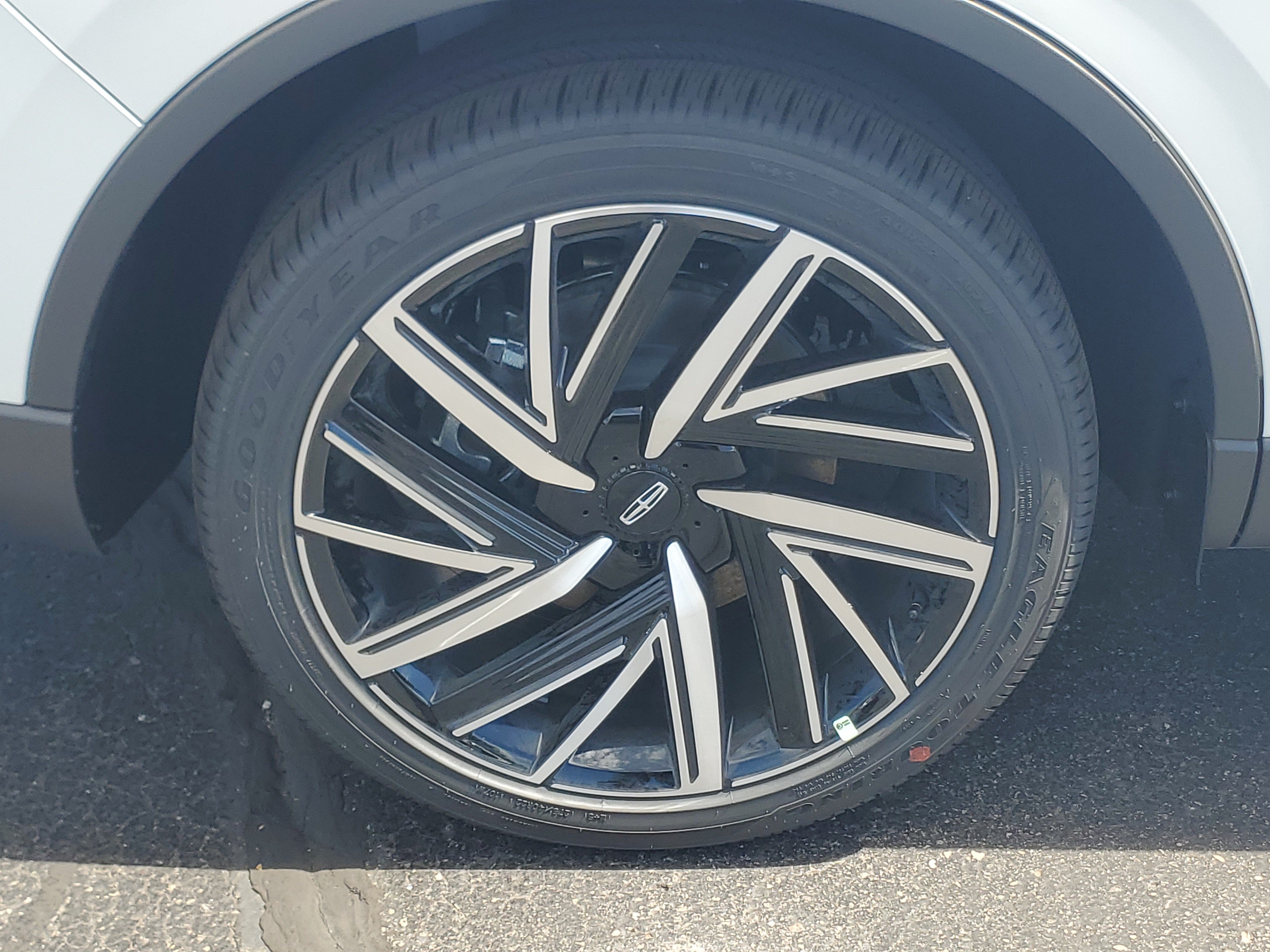New 2026 Lincoln Aviator Reserve AWD/4WD image 5